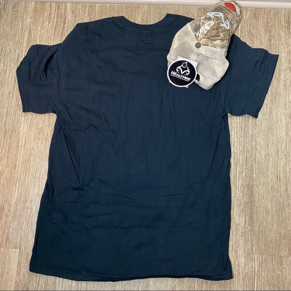 Realtree Men’s Shirt & Cap Bundle - Picture 2 of 2